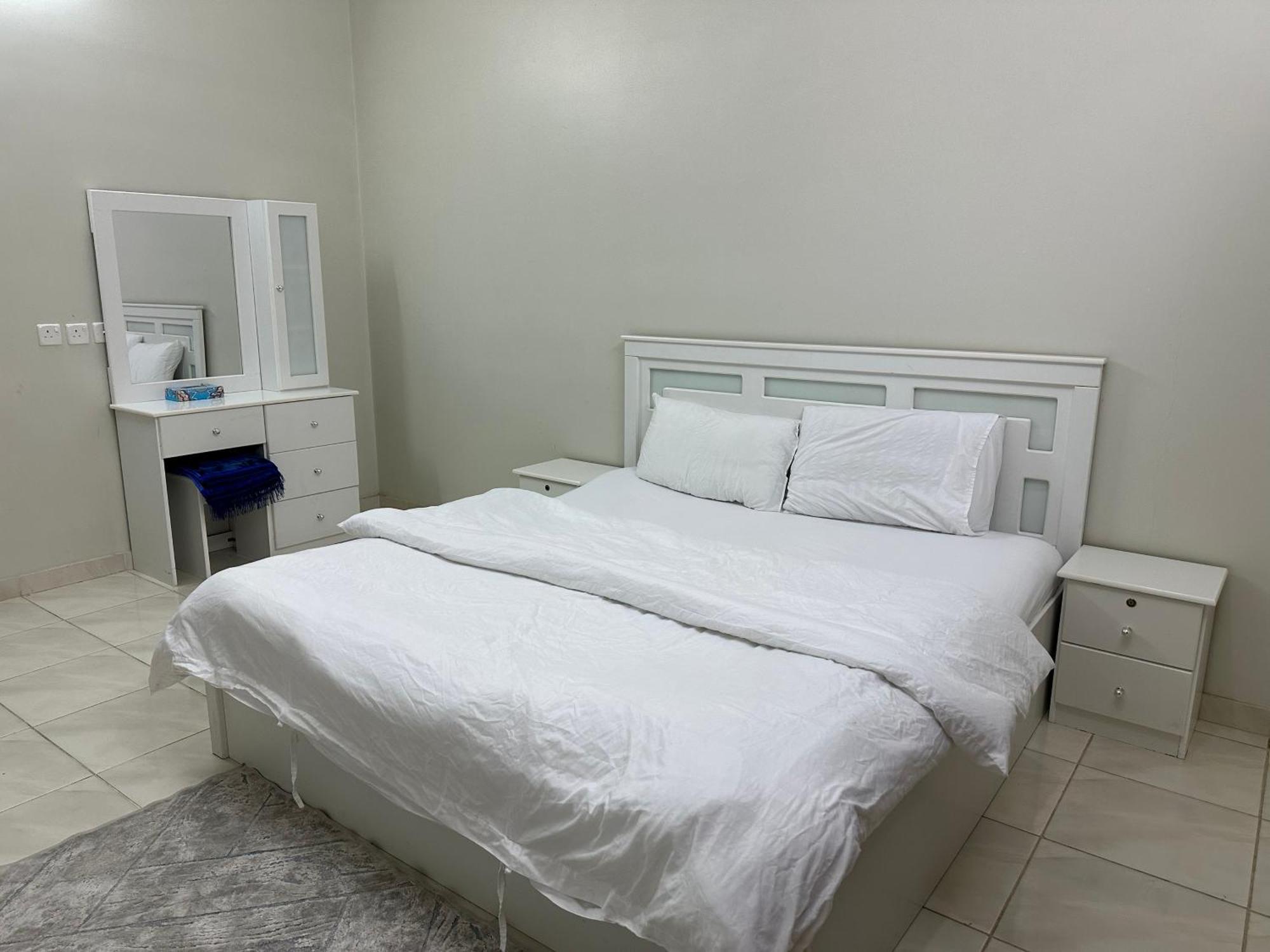 Al-Olaya Apartment Umm Lajj Exteriör bild